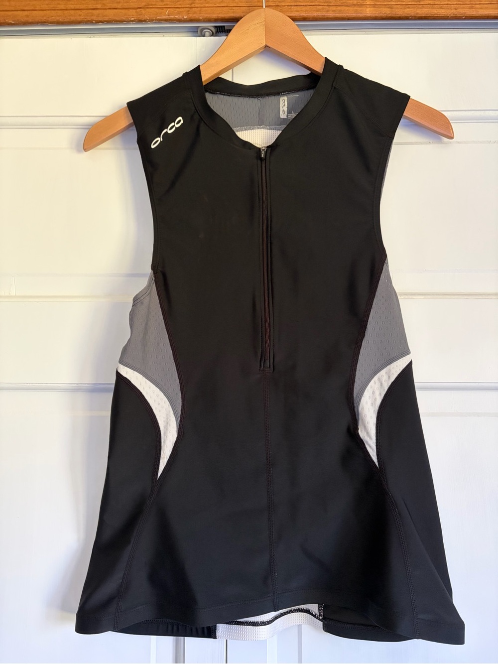 Orca Core Men’s Triathlon Cycling Jersey Sz L Black & Gray Sleeveless w/pockets